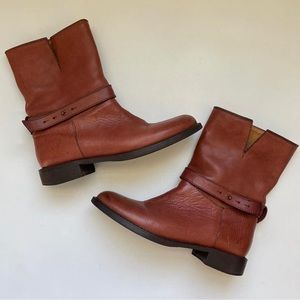 Gorgeous biker boots